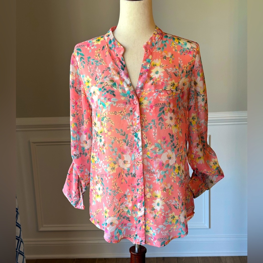 Kut From The Kloth Sheer Pink Floral Button Down Blouse size Small